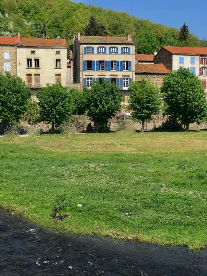 Maison Cha-Ri-Va-Ri Lavoûte-Chilhac Buitenkant foto