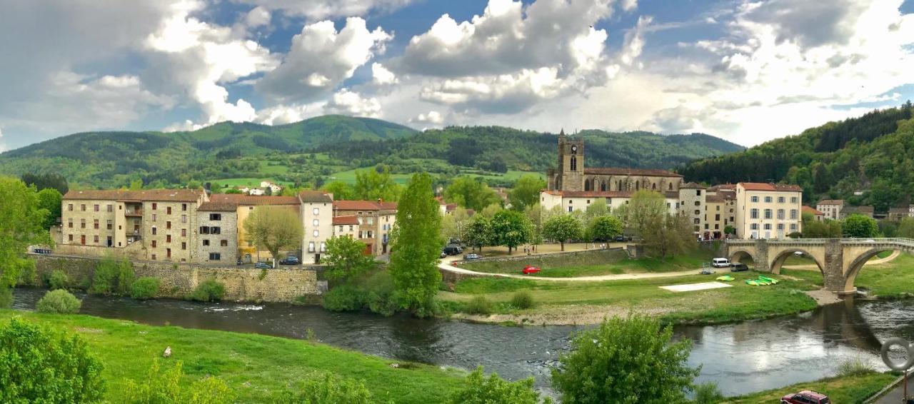 Maison Cha-Ri-Va-Ri Lavoûte-Chilhac Buitenkant foto