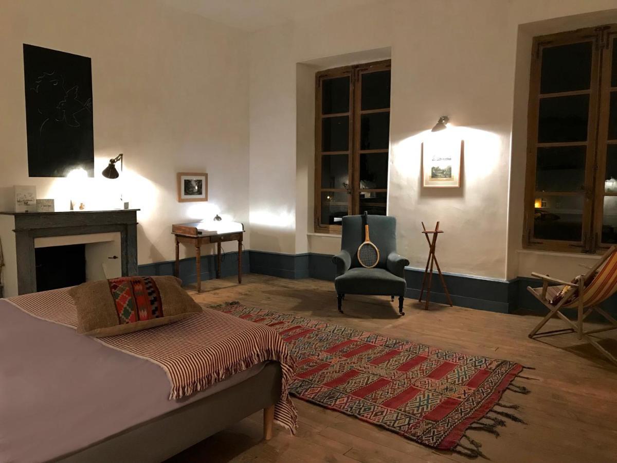 Maison Cha-Ri-Va-Ri Lavoûte-Chilhac Buitenkant foto