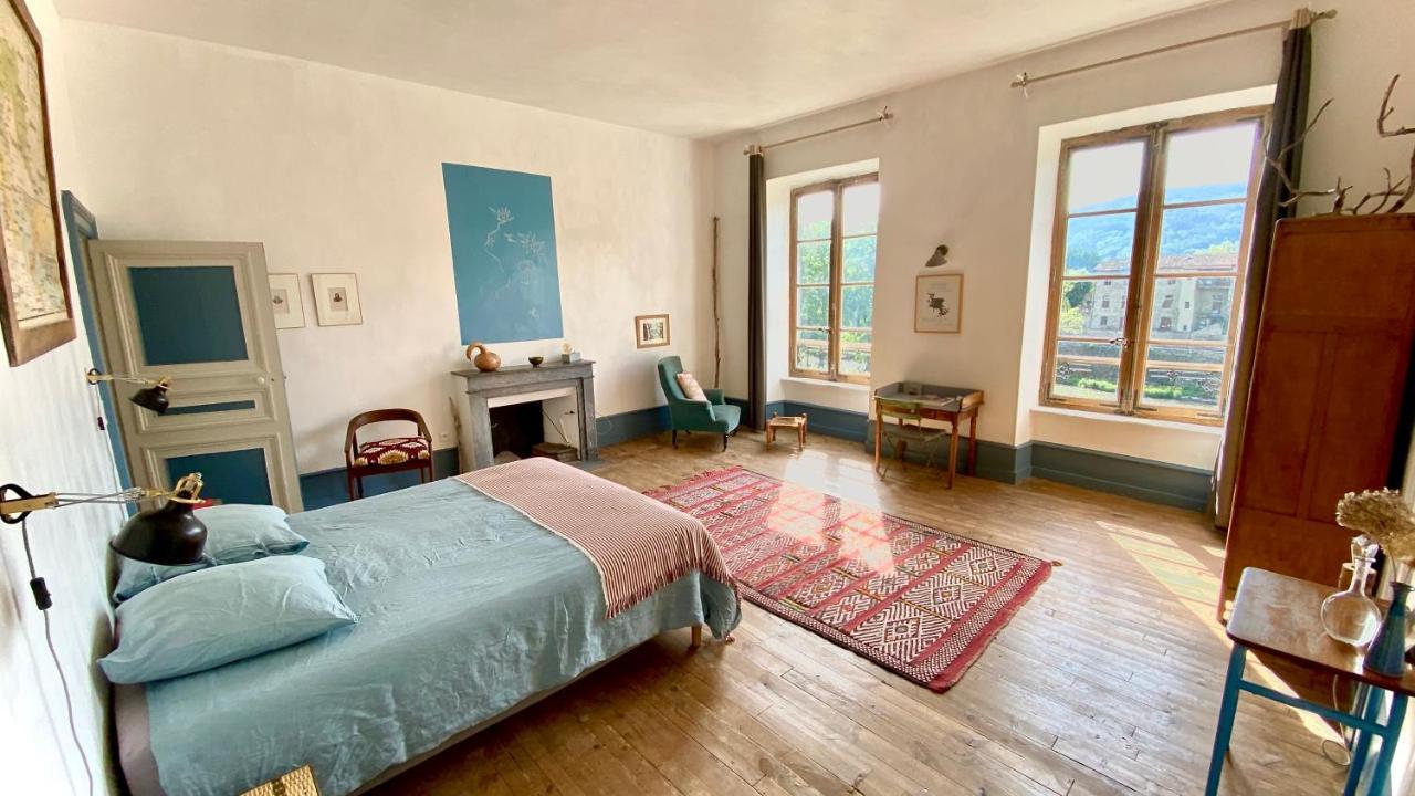 Maison Cha-Ri-Va-Ri Lavoûte-Chilhac Buitenkant foto